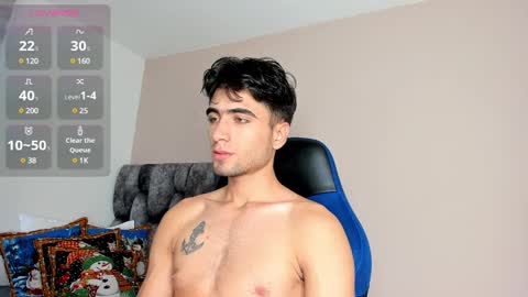 Snapshot of tom_walton chatting on January 2025 01:36:02 PM tom online show from January 2025 01:36:02 PM