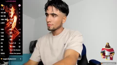 Snapshot of tom_walton chatting on December 2025 02:19:01 AM tom online show from December 2025 02:19:01 AM