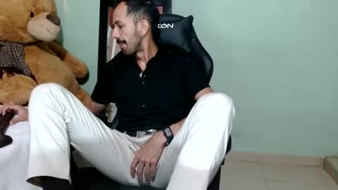 tomas gerauld. make me happy with 10000 tokens online show from March 2026 03:03:02 AM