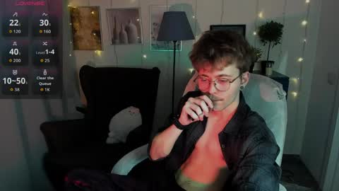 tomas_norton online show from April 2026 08:39:01 PM