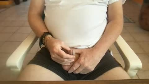 Snapshot of tomascausa chatting on March 2026 08:13:01 PM Hola online show from March 2026 08:13:01 PM