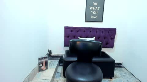 Snapshot of tomboy_natali chatting on May 2026 11:12:03 PM IAN SAYD online show from May 2026 11:12:03 PM
