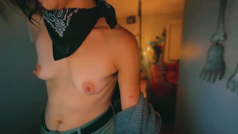 Snapshot of tomboy_titties chatting on September 2025 08:27:01 AM tomboy_titties online show from September 2025 08:27:01 AM