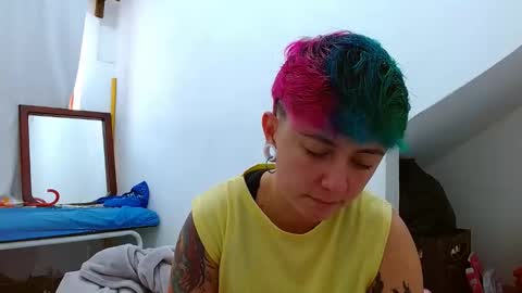 Blue online show from November 2025 06:07:02 PM