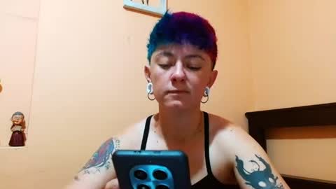 Snapshot of tomboyblue chatting on June 2026 01:37:01 PM Blue online show from June 2026 01:37:01 PM