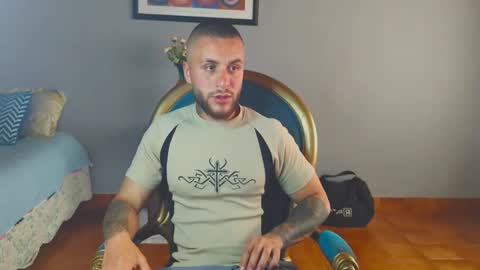 tomDavisXl online show from December 2025 09:46:02 PM