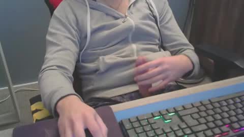 tomin3m online show from February 2025 07:21:01 PM