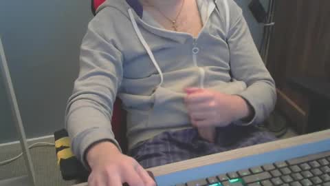 tomin3m online show from February 2025 01:44:02 AM