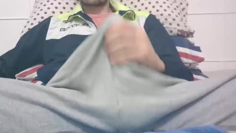 tommaso9046 online show from March 2025 04:21:01 PM