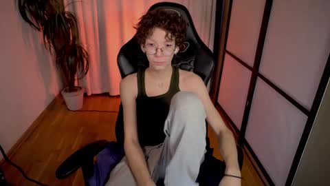 Tommie online show from February 2025 05:56:01 AM