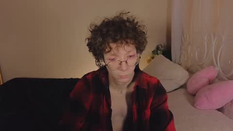 Tommie online show from March 2025 05:42:01 AM