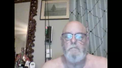 Tommie online show from November 2025 12:32:02 AM