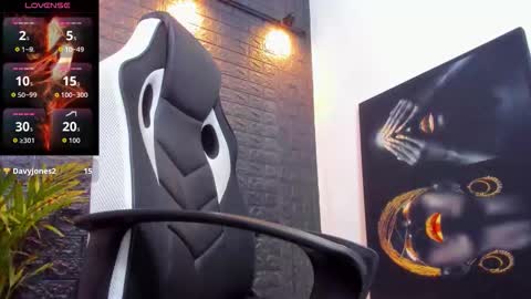 Tom Mike online show from November 2025 11:47:02 PM