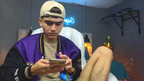 Tommy  online show from February 2025 06:41:01 AM