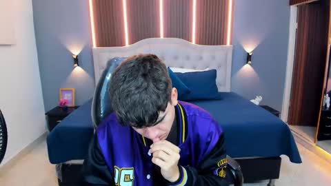 Tommy  online show from February 2026 03:26:01 AM