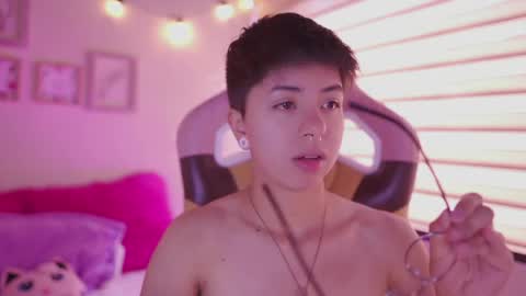 Snapshot of tommy_blue1 chatting on May 2026 02:21:02 PM Blue online show from May 2026 02:21:02 PM