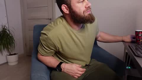 Snapshot of tommy_burnzzz chatting on December 2024 02:20:01 AM tommy burnzzz online show from December 2024 02:20:01 AM