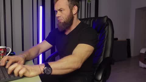 Snapshot of tommy_burnzzz chatting on February 2025 02:45:01 AM tommy burnzzz online show from February 2025 02:45:01 AM