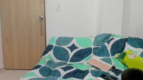   online show from November 2025 01:38:02 AM