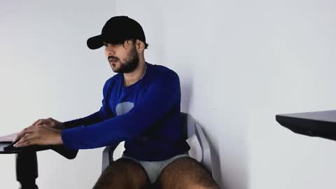 tommy_sccott online show from October 2025 12:03:01 AM