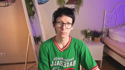 tommy_stars online show from April 2026 05:16:01 AM