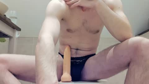 Tom online show from February 2025 08:42:01 PM