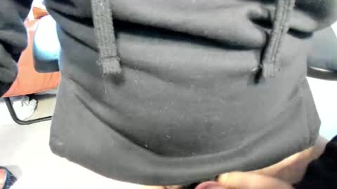 tommysmithjones82 online show from October 2025 11:55:02 AM