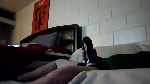 Snapshot of tomthebomb347 chatting on November 2025 07:23:02 AM tomthebomb347 online show from November 2025 07:23:02 AM