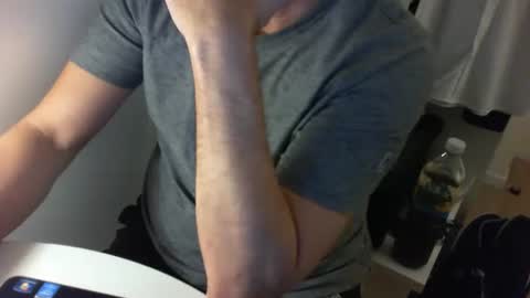 Snapshot of tomtom02029 chatting on December 2024 07:04:02 PM Tom online show from December 2024 07:04:02 PM