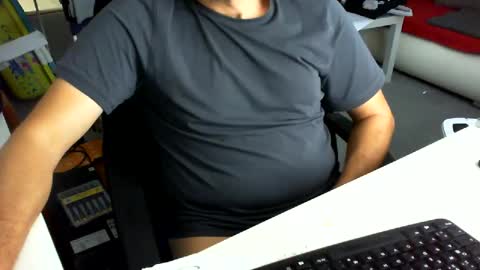 Snapshot of tomtom02029 chatting on October 2025 08:47:02 AM Tom online show from October 2025 08:47:02 AM