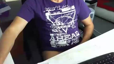 Tom online show from November 2025 10:48:01 AM