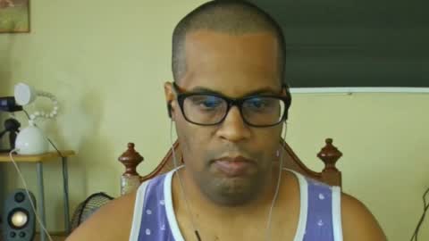 Antonio online show from February 2025 12:19:02 PM