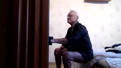 Snapshot of tonpatou chatting on November 2025 11:31:02 AM Tonpatou online show from November 2025 11:31:02 AM