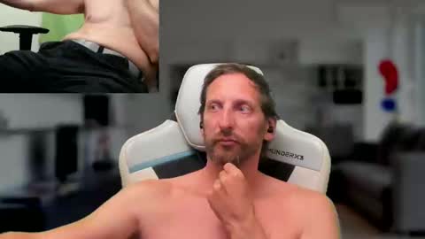 Snapshot of tontin69 chatting on January 2025 01:36:02 AM tontin69 online show from January 2025 01:36:02 AM