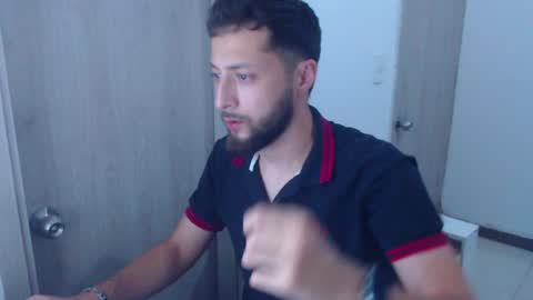 Snapshot of tony__ribas chatting on December 2024 01:25:01 AM Tony Ribas. online show from December 2024 01:25:01 AM