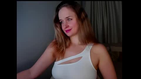 Snapshot of tony_and_alice chatting on December 2024 08:47:01 PM Tony and Alice online show from December 2024 08:47:01 PM