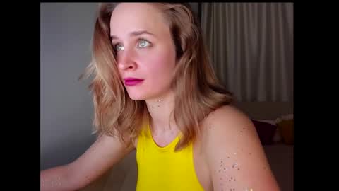 Snapshot of tony_and_alice chatting on December 2024 08:32:01 PM Tony and Alice online show from December 2024 08:32:01 PM