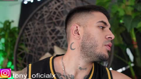 Snapshot of tony_newmen chatting on February 2025 04:14:02 PM tony online show from February 2025 04:14:02 PM