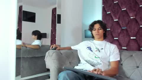 Snapshot of tonybenedetti chatting on March 2026 09:29:02 PM Tony Benedetti online show from March 2026 09:29:02 PM