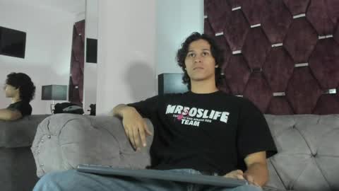 Snapshot of tonybenedetti chatting on April 2026 09:30:02 PM Tony Benedetti online show from April 2026 09:30:02 PM