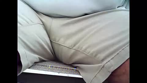 Snapshot of tonymcfly99 chatting on February 2025 06:57:02 PM tonymcfly99 online show from February 2025 06:57:02 PM