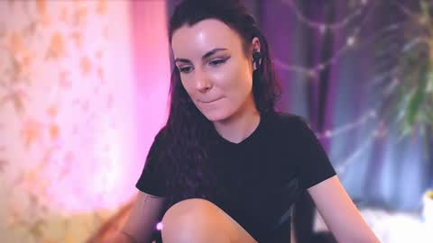 Snapshot of too_beautiful chatting on January 2025 02:18:01 AM Elizabeth online show from January 2025 02:18:01 AM