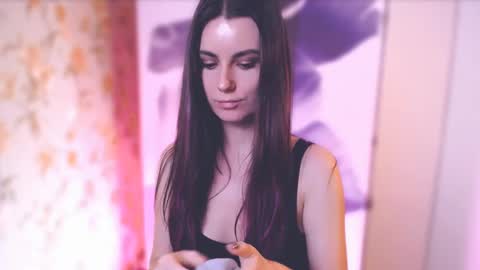 Snapshot of too_beautiful chatting on February 2025 04:53:01 PM Elizabeth online show from February 2025 04:53:01 PM