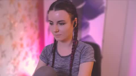 Snapshot of too_beautiful chatting on February 2025 04:53:01 PM Elizabeth online show from February 2025 04:53:01 PM