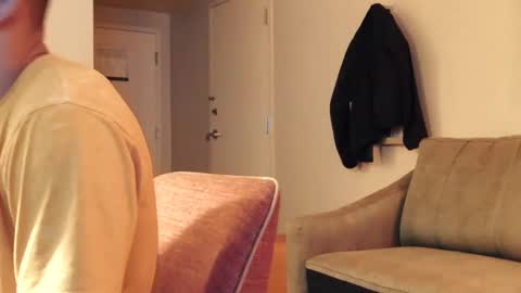 Snapshot of toomuchsmoke chatting on December 2024 12:12:02 AM toomuchsmoke online show from December 2024 12:12:02 AM