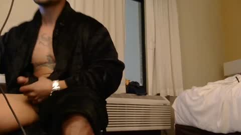 Snapshot of toomuchsmoke chatting on January 2025 05:52:01 AM toomuchsmoke online show from January 2025 05:52:01 AM