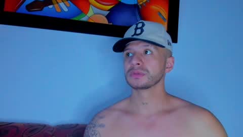 Snapshot of toonnydee chatting on December 2024 03:31:02 AM Tony Dee online show from December 2024 03:31:02 AM