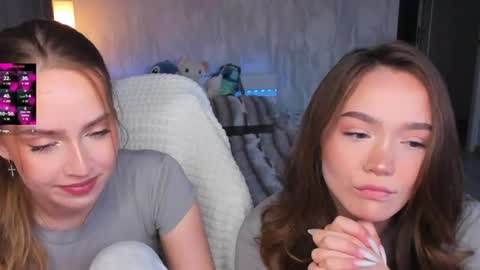 Snapshot of top_twins chatting on July 2026 01:57:01 PM Yara online show from July 2026 01:57:01 PM