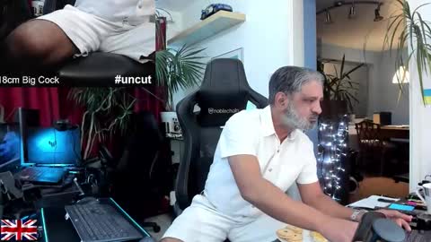 topalphaboss online show from November 2025 08:53:02 PM