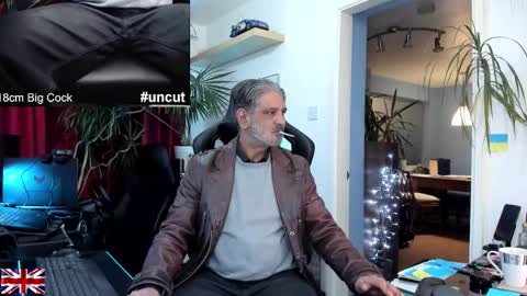 topalphaboss online show from November 2025 07:24:02 PM